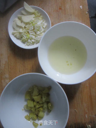 辣到嘴颤——泡椒鸭肠的做法步骤:2