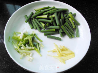 口蘑烧肉丸的做法步骤:3