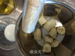 去油版的星巴克香蕉蛋糕的做法步骤:2