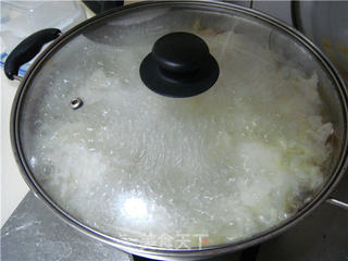 银耳百合雪梨羹的做法步骤：6