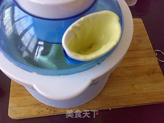 绿茶奶油雪糕的做法步骤:11