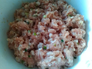 油豆腐酿肉的做法步骤:2