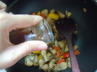素菜也营养--甜椒草菇的做法步骤:7
