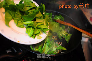 猪肉炒菜心的做法步骤:4