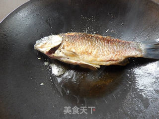 红烧鲫鱼豆腐的做法步骤:6