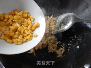 虾仁玉米炒饭的做法步骤:9