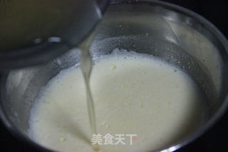 鲜橙慕斯蛋糕的做法步骤:7