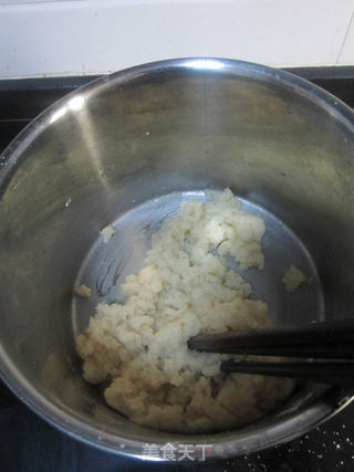 值得尝试的幸福甜点——奶油泡芙的做法步骤:2