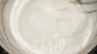 奶油戚风蛋糕卷的做法步骤:9