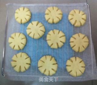 花朵面包的做法步骤：7
