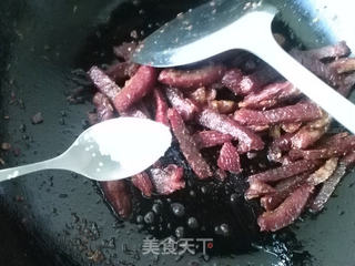 麻辣牛肉干的做法步骤：6