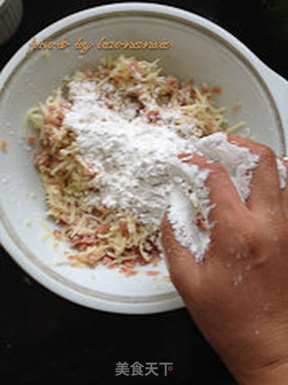 土豆粑粑的做法步骤:3