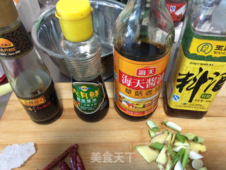 红烧猪蹄(既入味又省时的2合1方法)的做法步骤:4