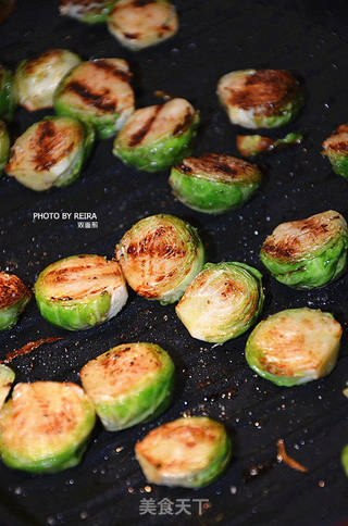 迷你牛肉汉堡开启美食午餐便当的做法步骤:7