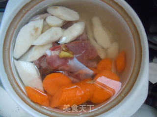 秋季抗燥汤饮----扁骨煲山药的做法步骤:5