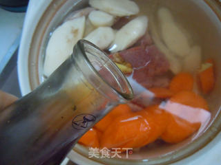 秋季抗燥汤饮----扁骨煲山药的做法步骤:6