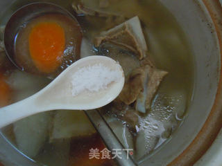 秋季抗燥汤饮----扁骨煲山药的做法步骤:7