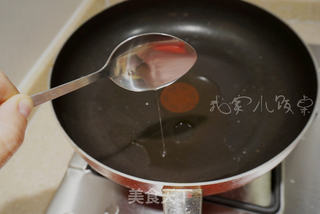 猪油肉丁酱油炒饭的做法步骤:8