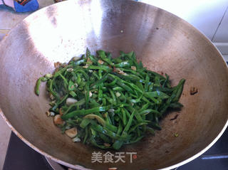 虾酱炒扁豆的做法步骤:8