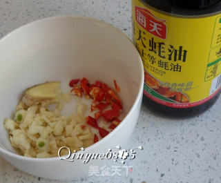 蒜香蚝油菊花菜的做法步骤:4
