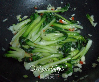 蒜香蚝油菊花菜的做法步骤:7