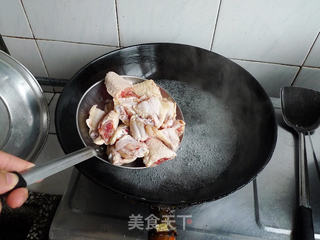 剁椒蒸鸡翅的做法步骤:3