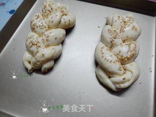 亚麻籽辫子面包的做法步骤:15