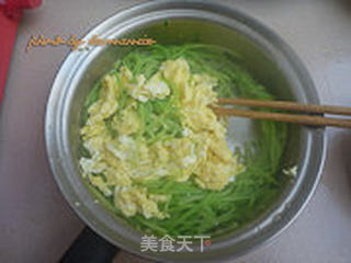 青笋炒蛋的做法步骤:9