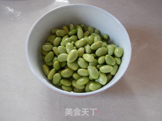 河虾焖毛豆的做法步骤:2