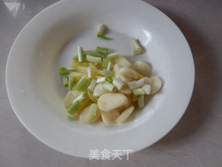 河虾焖毛豆的做法步骤:3