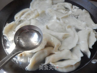 西葫芦鲜肉水饺的做法步骤:16