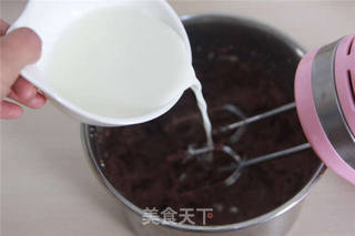 【番茄配方】红丝绒蛋糕——被那烈焰红唇般的颜色吸引的做法步骤:4