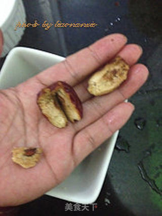 枸杞红枣银耳露的做法步骤:4