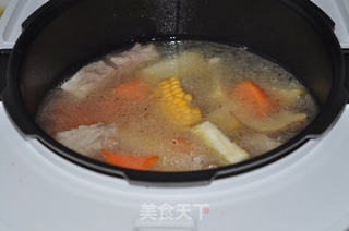蔬菜鲍鱼排骨汤的做法步骤:14