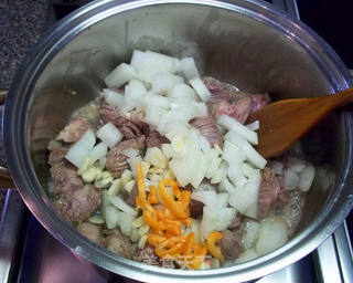 土豆炖牛肉的做法步骤:4