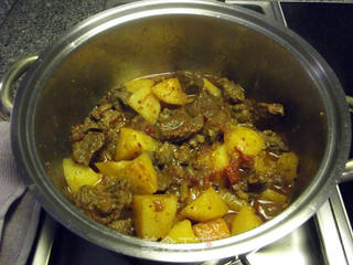 土豆炖牛肉的做法步骤:9