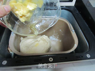 鲟鱼吉士汉堡包的做法步骤:4