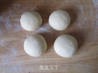 鲟鱼吉士汉堡包的做法步骤:6