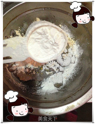 仙草阁私房菜(虾兵蟹将)--金沙软炸虾的做法步骤:2