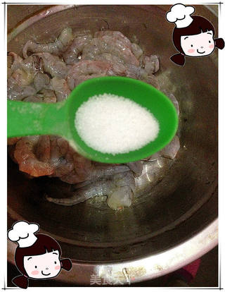 仙草阁私房菜(虾兵蟹将)--金沙软炸虾的做法步骤:5