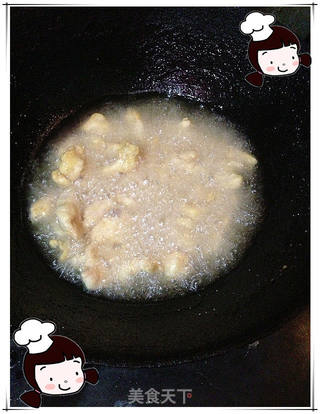 仙草阁私房菜(虾兵蟹将)--金沙软炸虾的做法步骤:7