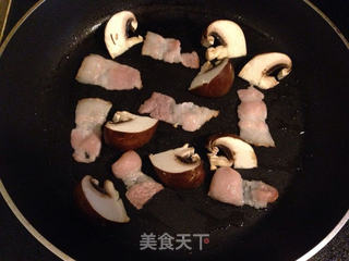 培根蘑菇块根芹浓汤的做法步骤:12
