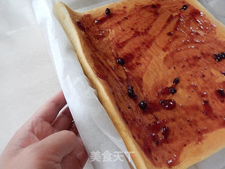 蓝莓果酱蛋糕卷的做法步骤:17