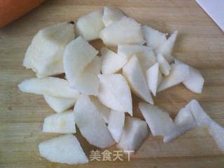 雪梨胡萝卜汁的做法步骤:2