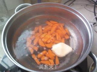 雪梨胡萝卜汁的做法步骤:4