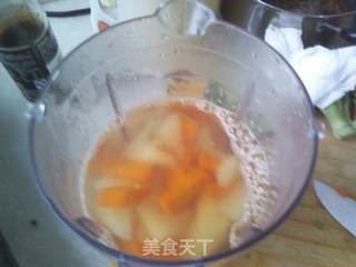 雪梨胡萝卜汁的做法步骤:6