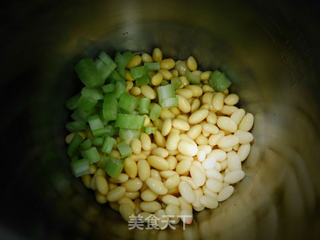 西芹豆浆的做法步骤:2