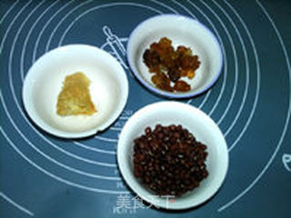 红豆桃胶银耳羹的做法步骤：1