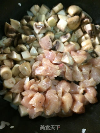 鸡肉蘑菇奶汁焗烤花椰菜---多图超详细步骤的做法步骤:7