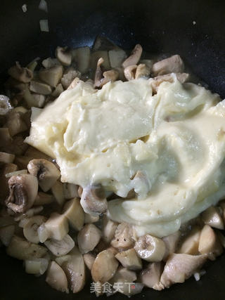 鸡肉蘑菇奶汁焗烤花椰菜---多图超详细步骤的做法步骤:8